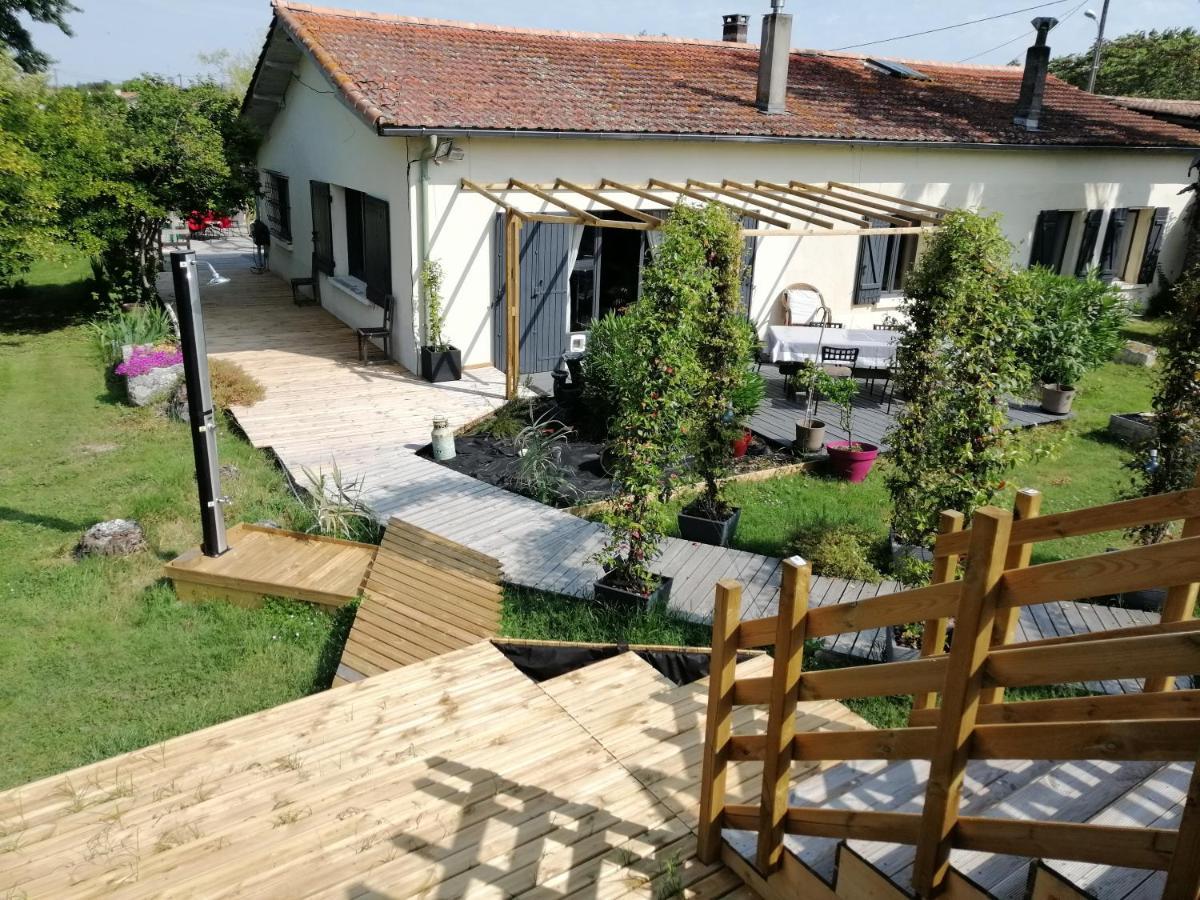 Notre Parenthese Bed and Breakfast Jau-Dignac-et-Loirac Exterior foto